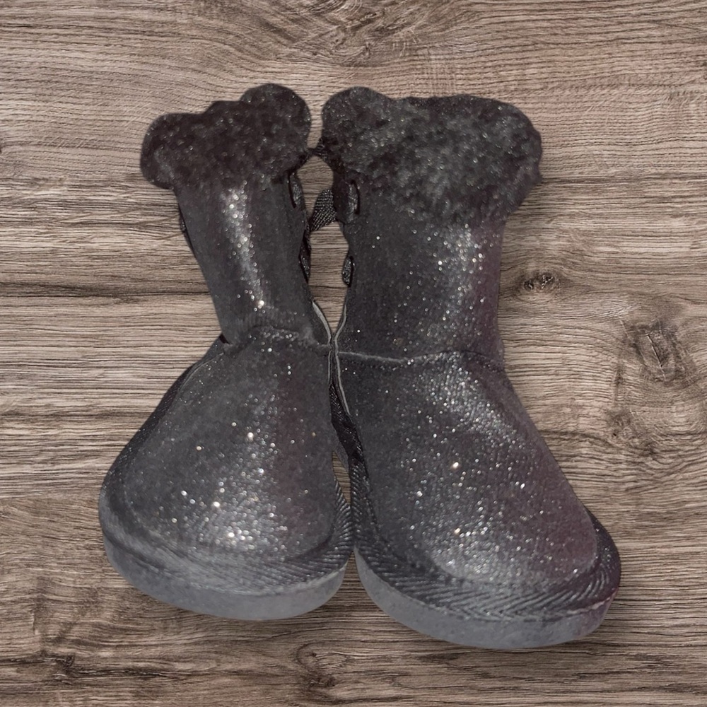 Krabor kids boots toddler size 9 - Picture 3 of 3
